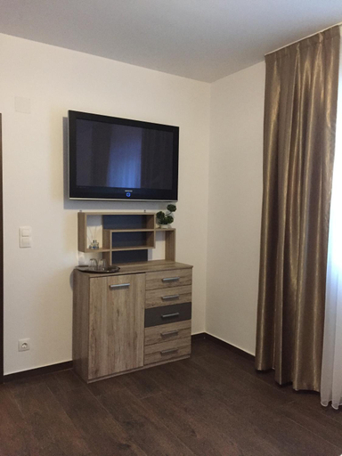 Others 4, Villa Residence, Sanmartin