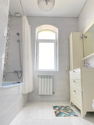 Bathroom 3, Aikol, Bishkek