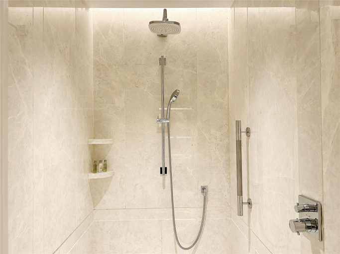 Bathroom 11
