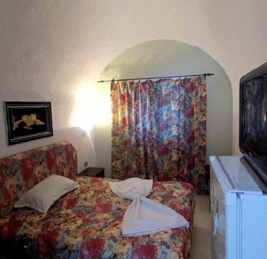 Bedroom 3, Hotel Solymar, Soliman