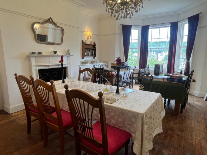 Food & Drinks 4, Croft House Hastings, East Sussex