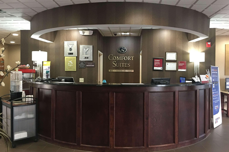 Public Area 2, Comfort Suites Commerce, Banks