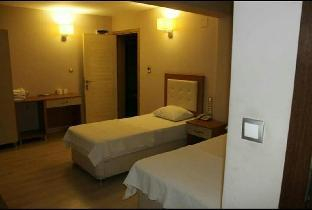 Others 5, Şato Otel, Yüreğir