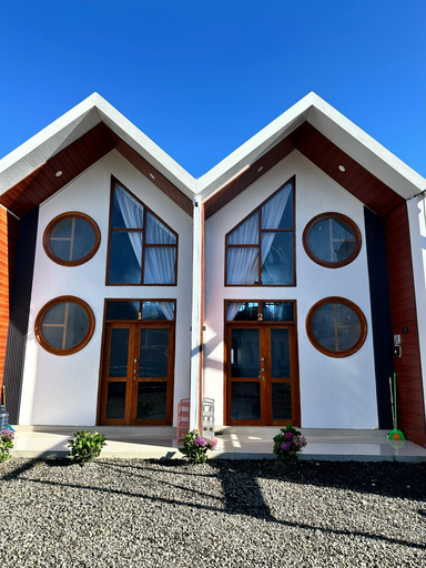 Lantana Cabin House