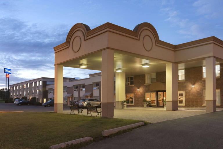 Exterior & Views 2, Spark by Hilton Edmundston, Madawaska