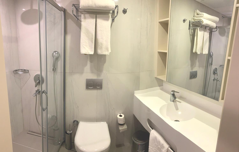 Bathroom 4, Suadhan Hotel, Fatih