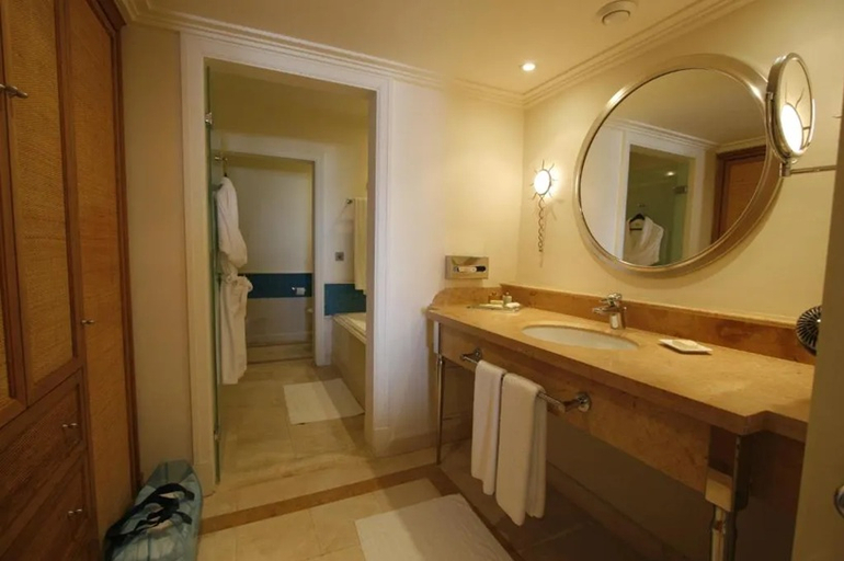 Bathroom, L'amphitrite Palace Beach Hotel & Spa, Skhirate-Témara
