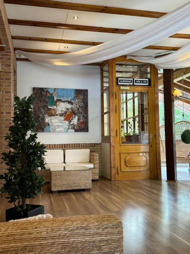 Public Area 3, Albergue Jakue - Hostel, Navarra