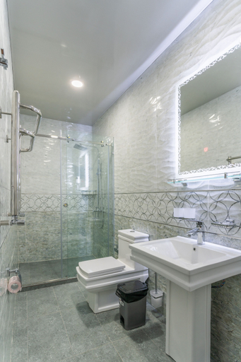Bathroom 4, Rayyan Hotel Tashkent, Toshkent