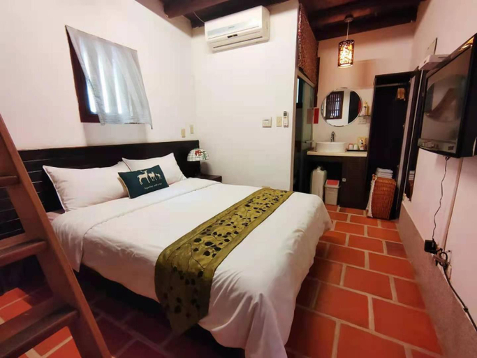 Bedroom 16