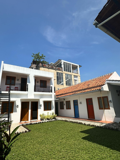 exterior 19
