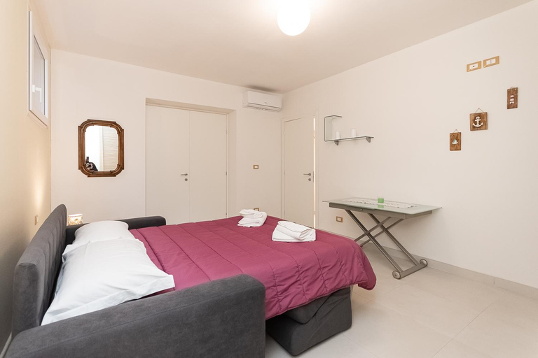 Bedroom 16