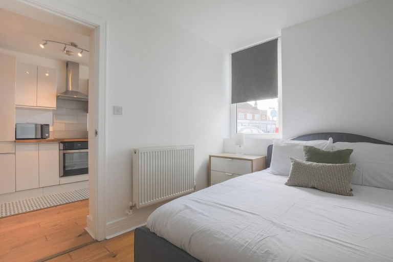 Others 4, ENTR - Modern Apartments in Windsor, Windsor and Maidenhead