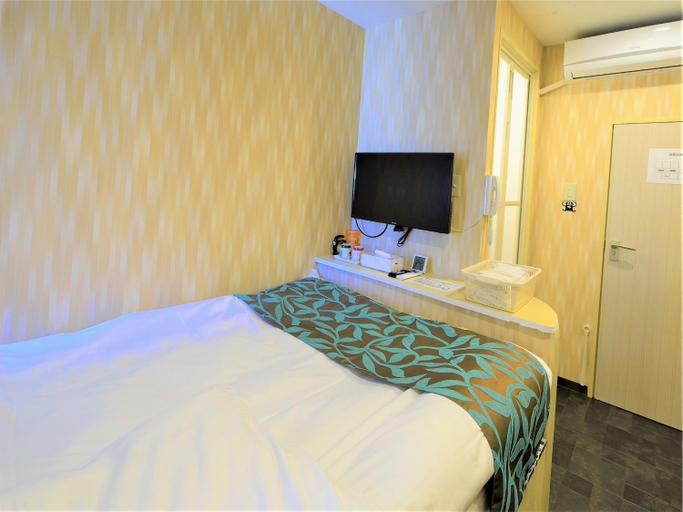 Bedroom 2, Nishifunabashi Station Front Hotel, Funabashi