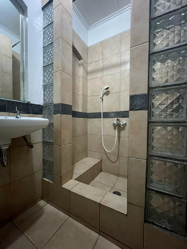 Bathroom 3