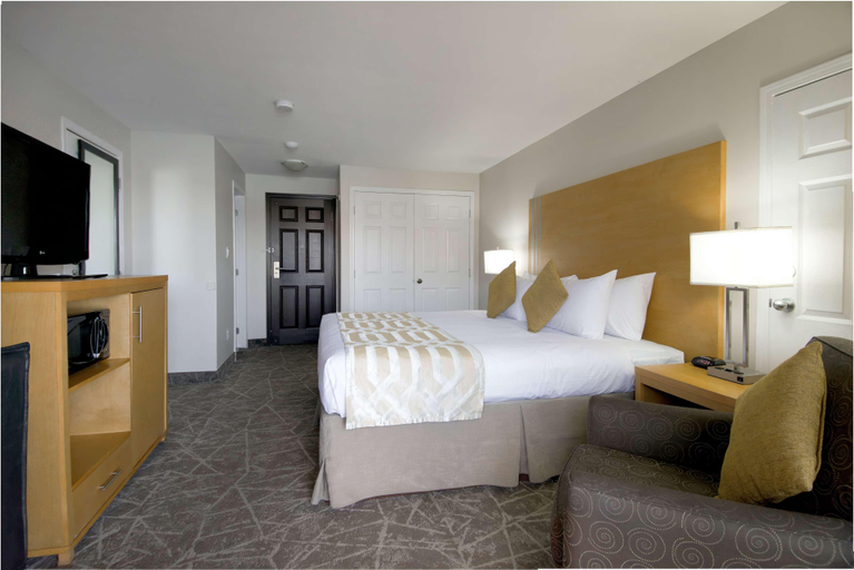 Bedroom 4, Coast Osoyoos Beach Hotel, Okanagan-Similkameen