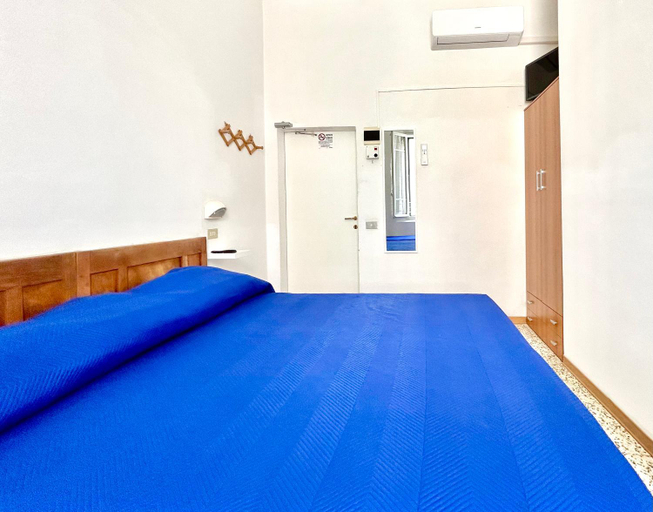Bedroom 2, Hotel Bartolini, Rimini