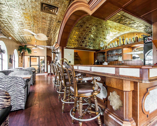 Food & Drinks 5, Clarion Inn Branson, Taney