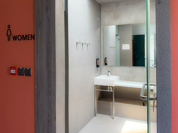Bathroom 3