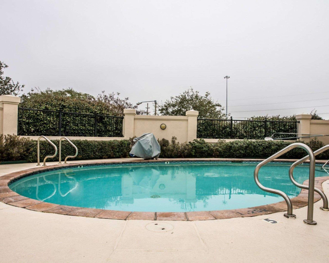 Sport & Beauty, Baymont By Wyndham Slidell, Saint Tammany