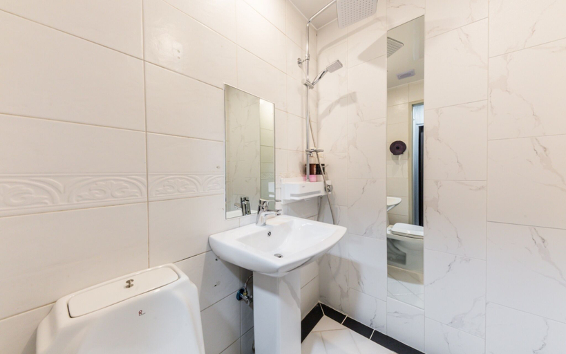 Bathroom 5, Yongsan Sharp Hotel, Yongsan