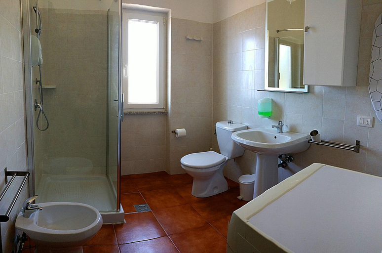 Bathroom 3, GF Apartments Li Seddi, Olbia-Tempio