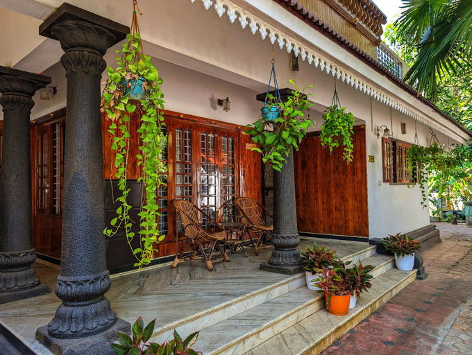Others 4, Ushas Homestay, Kottayam