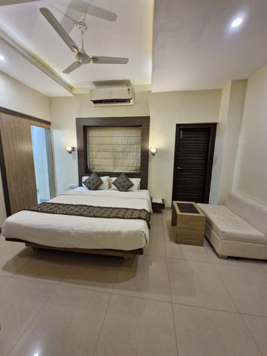 Bedroom 1, Hotel Nirvana, Jashpur