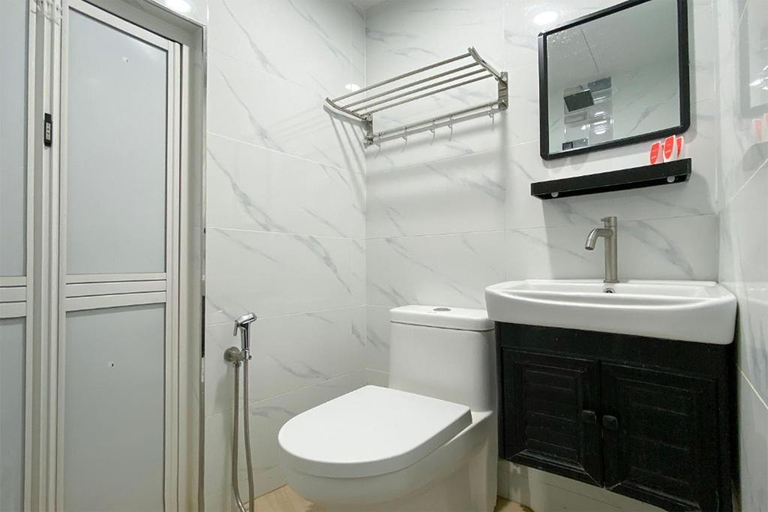 Bathroom 11