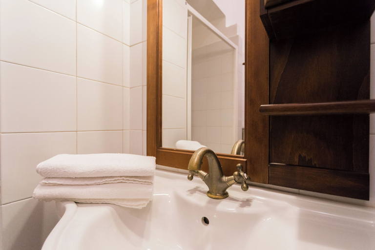 Bathroom 4, Garibaldi 24 Apartments by Rent all Como, Como