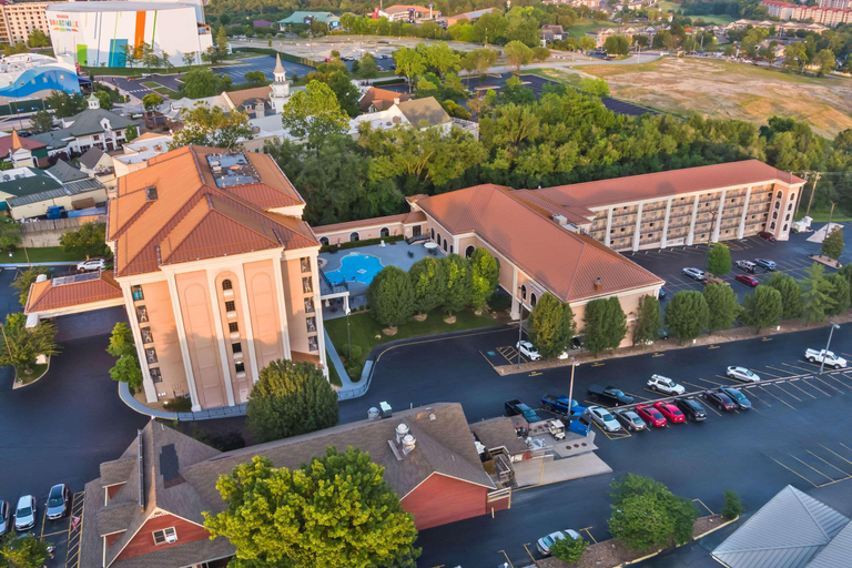 Exterior & Views 2, Clarion Inn Branson, Taney