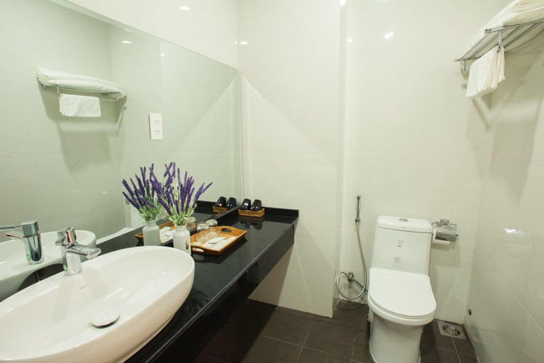 Bathroom 3, Selima Hotel, Qui Nhơn