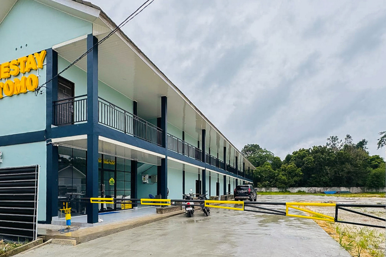 Exterior & Views 2, RedDoorz @ Homestay Sutomo Riau, Siak