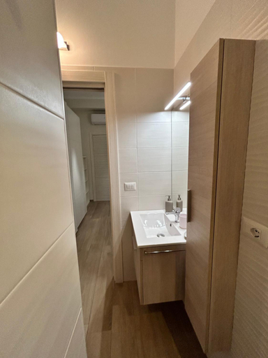 Bathroom 3, 40 metri quadri, Taranto