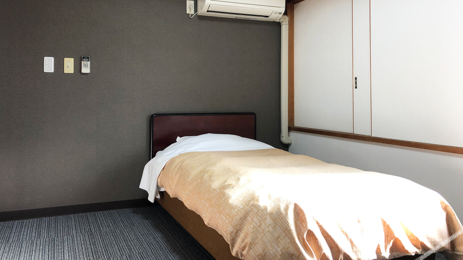 Bedroom 2, Tatebayashi Grand Hotel, Tatebayashi