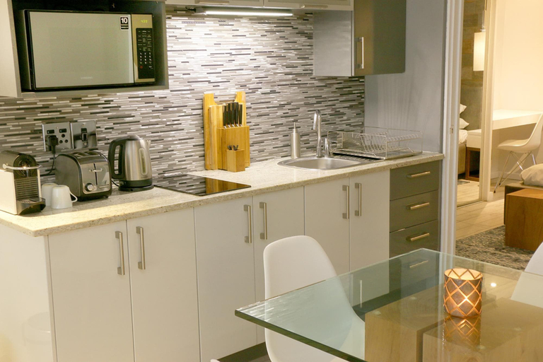 Room 5, 1bed Cape Town Apt Stonewood at The Granger, City of Cape Town