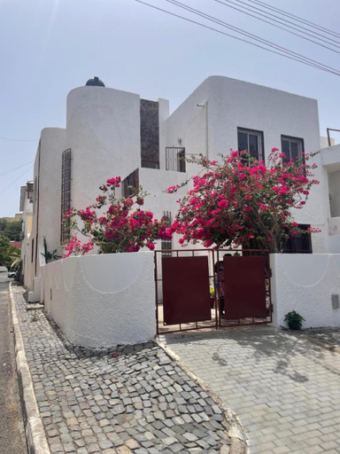 Exterior & Views, Casa Estrela - Sea & Art Guesthouse, Praia