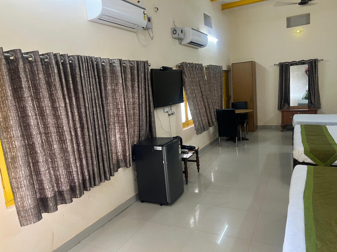 Others 5, Hotel Utsav Grand, Varanasi