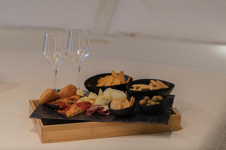 Food & Drinks, Harmonies BnB - Luxury Suites & Family Room Bari, Bari