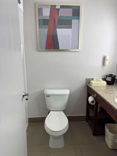 Bathroom 19