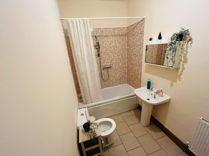 Others 3, Dormitorio Privado, Dublin