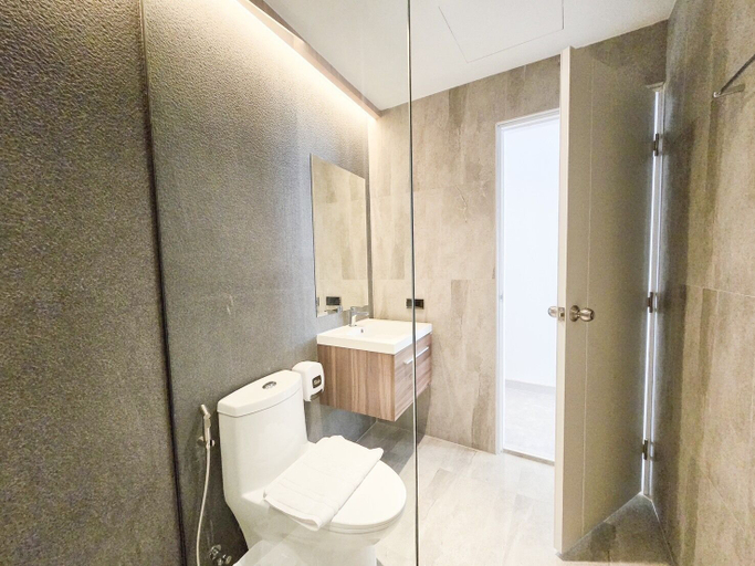 Bathroom 26