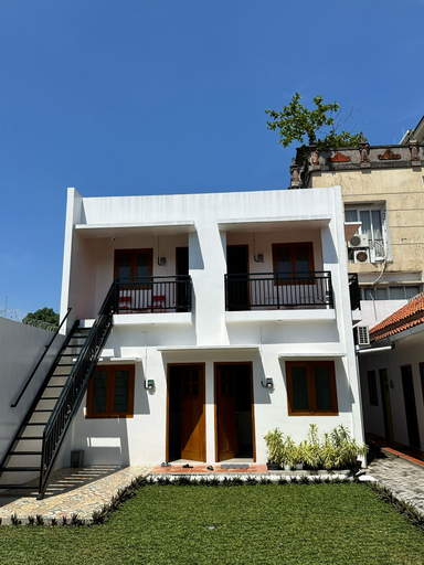 exterior 22