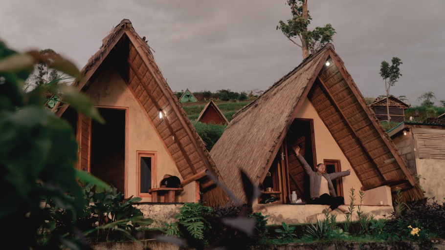 Alengkong Double View, Bangli