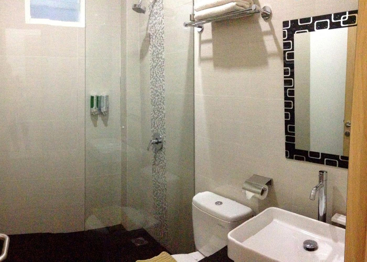 Bathroom 5, The Orchid Hotel, Ambon