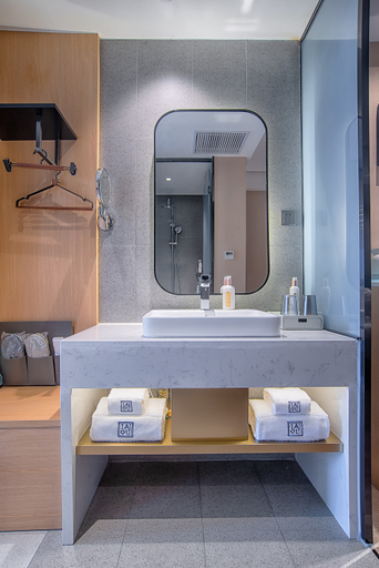 Bathroom 3, Starway Hotel Weifang Beihai Road, Weifang