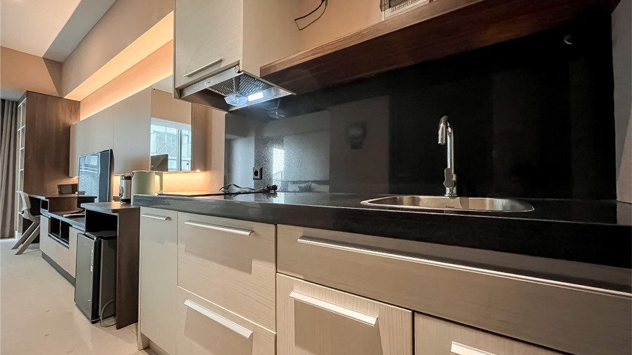 Others 4, Comfy and Spacious Studio Apartment Carstensz Residence By Travelio, Tangerang Selatan