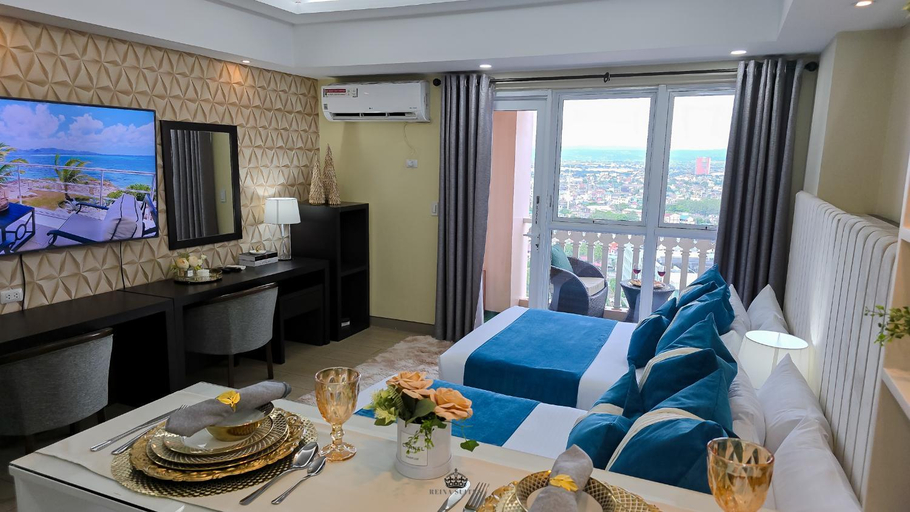Bedroom 3, Brand New Venice Grand Canal Chic Top Balcony, Gondola Boat Ride View, Taguig