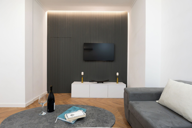 Others 4, Chic & Modern 4BR Home in Old Tbilisi, Tbilisi