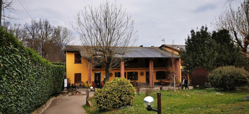 Exterior view 2, Agriturismo Fattoria Gaggio, Varese